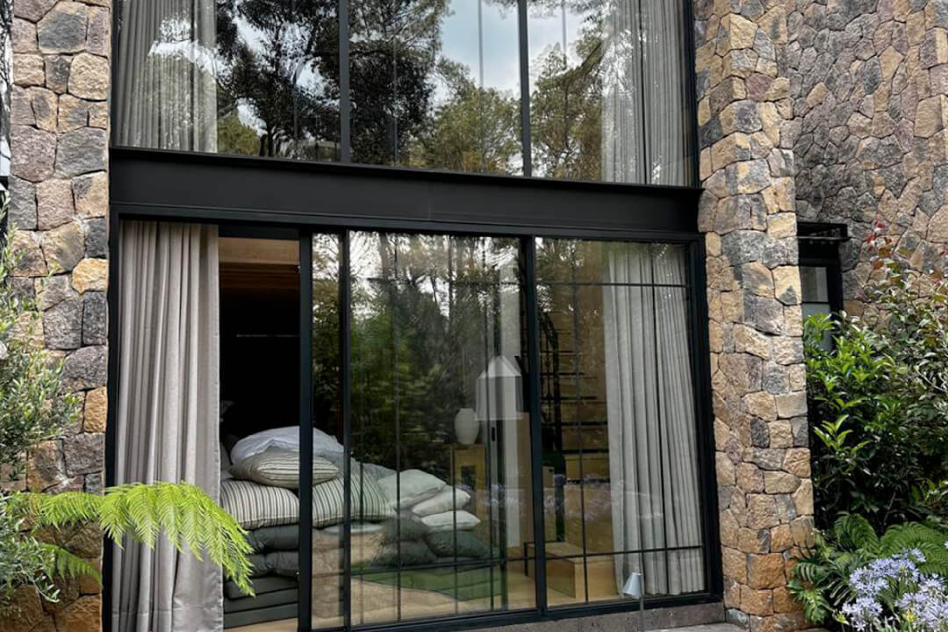 Ventanas de Aluminio | SISTEEC - Sistemas Europeos de Cancelería Ventanas de Aluminio | SISTEEC - Sistemas Europeos de Cancelería